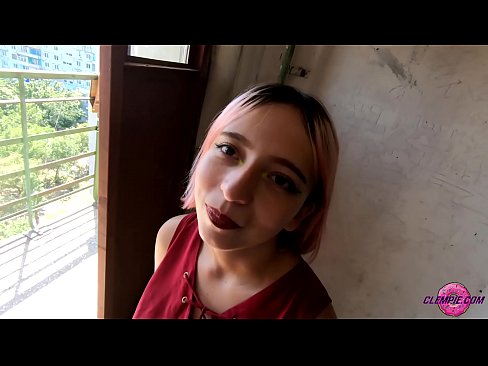 ❤️ Ikasle sentsuak arrotz bat zurrupatzen du kanpoaldean - Cum On His Face Porno fb %eu.javdoe.topan ☑