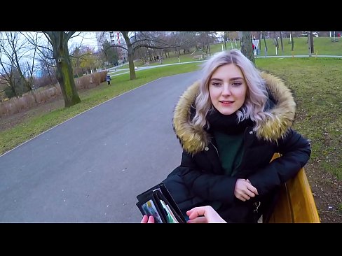 ❤️ Ezezagun baten esperma beroa irensten du diruaren truke - Eva Elfie-k parkean putz egin du Porno fb %eu.javdoe.topan ☑